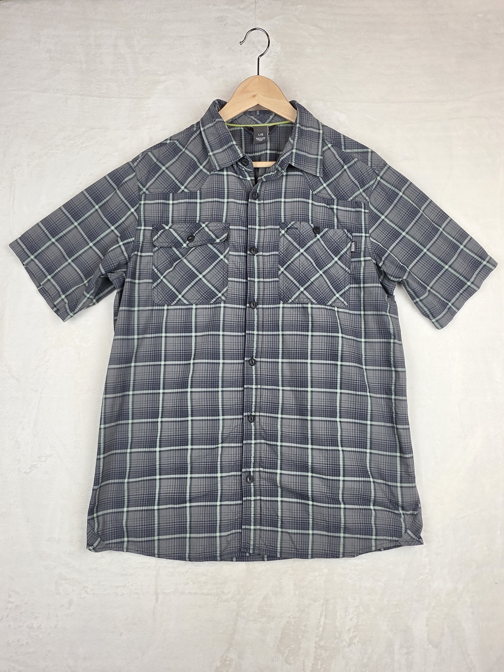 Outdoor Research Growler‎ Mens L Gray Plaid Nylon Short Sleeve Shirt 59105